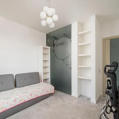 Apartment Park Serenity By Bookinghost *
